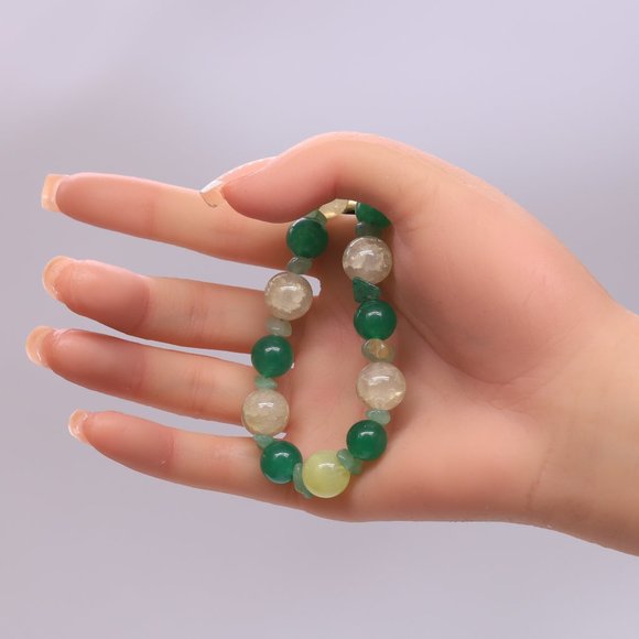 Green necklace set with Jade and Aventurine beads with earrings and bracelet. - Picture 5 of 7